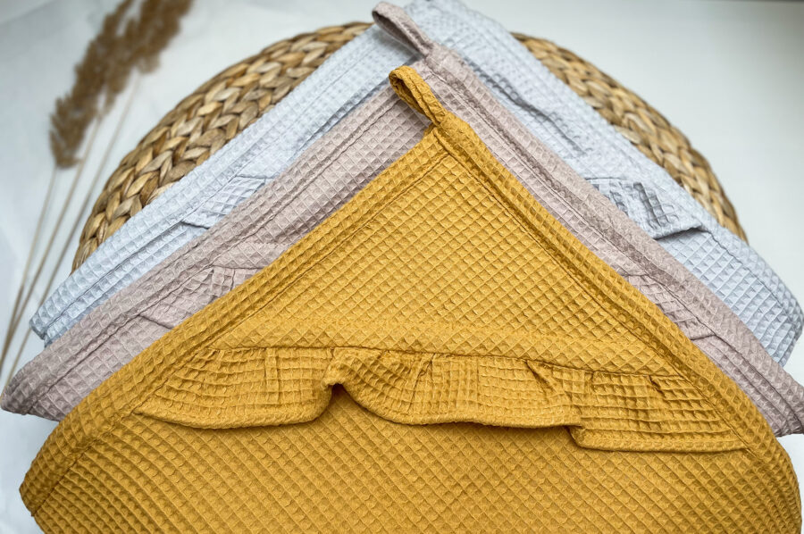 Rankšuosčiai su gobtuvu