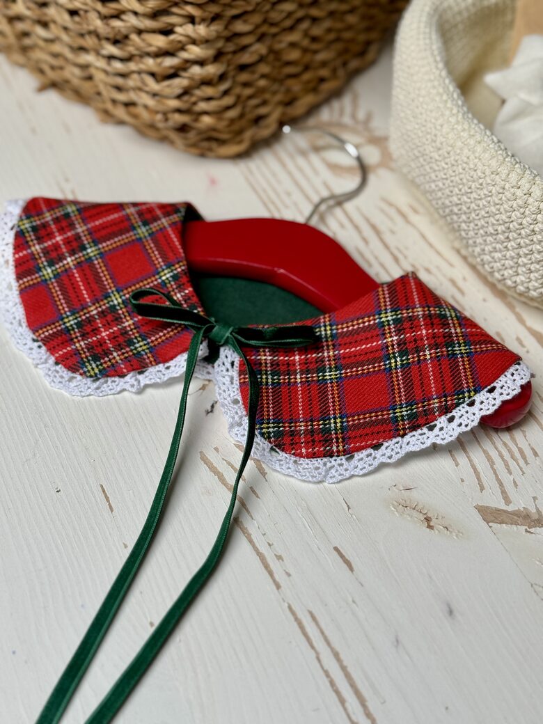 Dvipusė kalėdinio rašto apykaklė