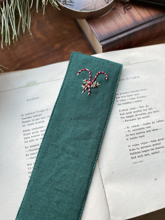 Lininis knygų skirtukas su saldainiais 