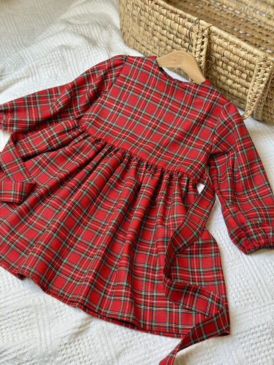 Kalėdinio audinio suknelė su vilna