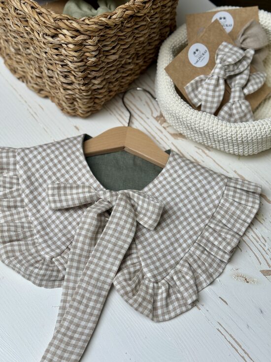 Klasikinė languota apykaklė mergaitei